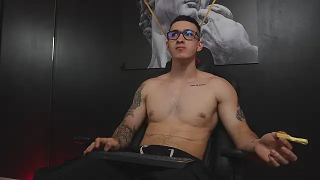 JacksonOlsenn's cam snapshot