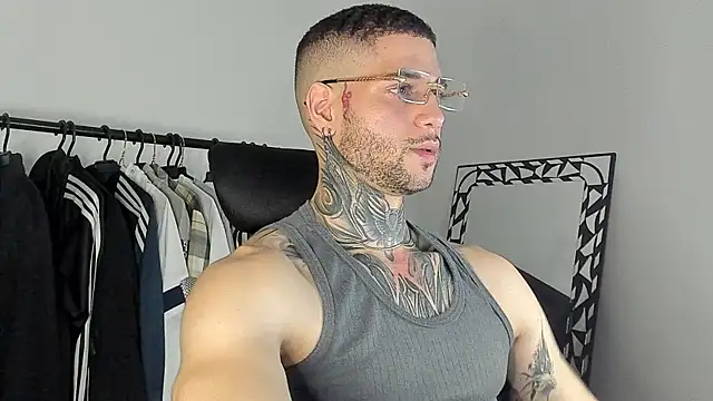 _jamesleandros1's cam snapshot