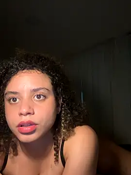 KittyTwerk_2 live sex cam