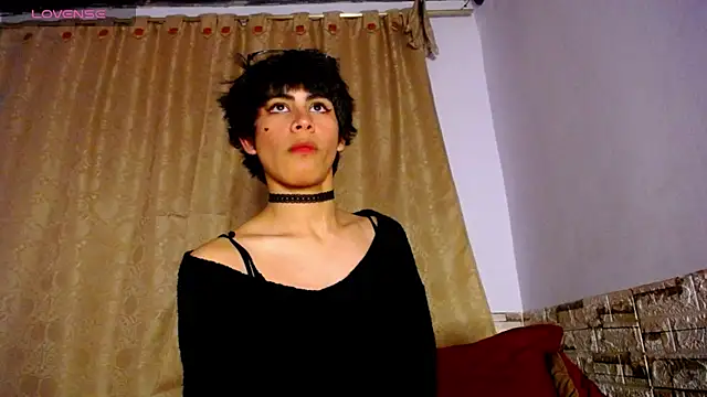 DaraKat18 live sex cam