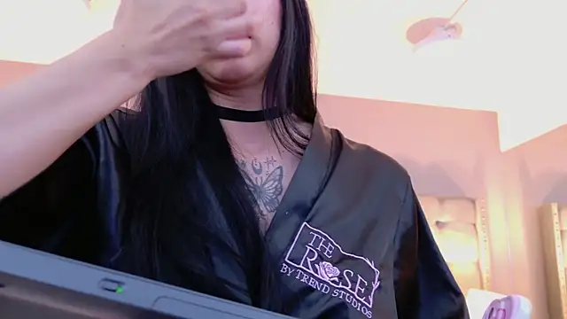 LaylaaDoll live sex cam