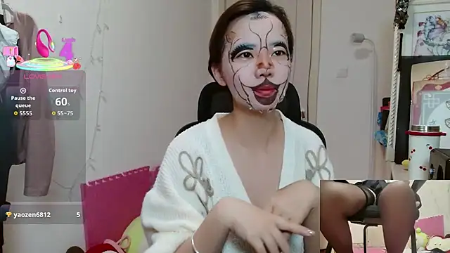 sallycui's cam snapshot