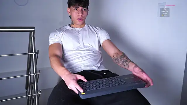 Josep_Davies's cam snapshot