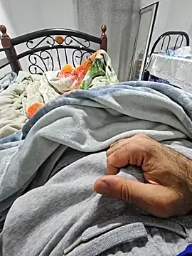 fena-sikerimmm's cam snapshot