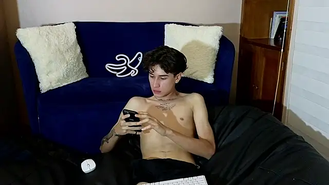 Derekswan live sex cam