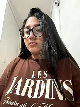 croftsmila live sex cam