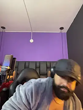 Lyon_vach live sex cam