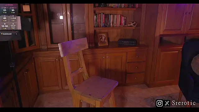 _srerotic live sex cam