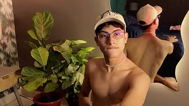 Aaron_Eze live sex cam
