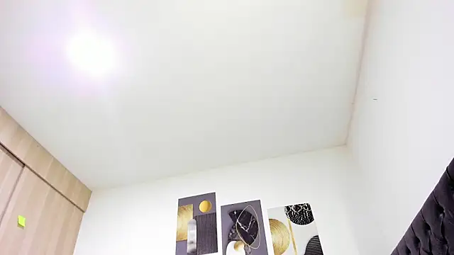 Sebastian-Dash live sex cam