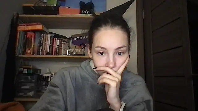 Yuna5343 live sex cam