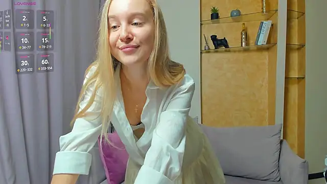 SoonMoor live sex cam