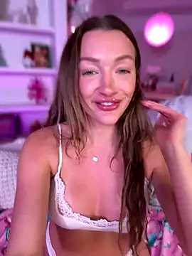 SerenaCloud live sex cam