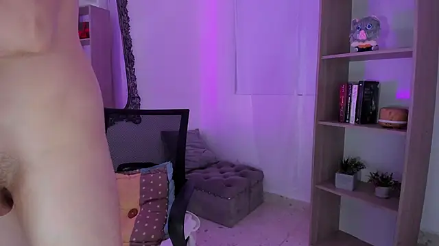 KimberlyJohnsoon live sex cam