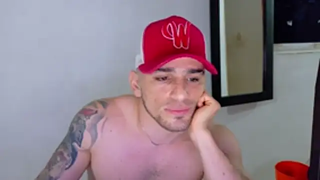 Sexy_Alejandro_'s cam snapshot