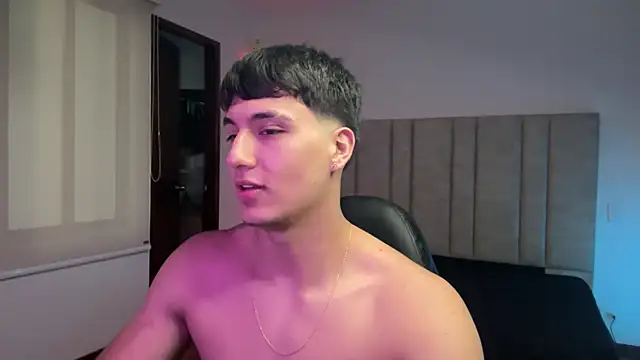 CHRIS_MORGAN1's cam snapshot