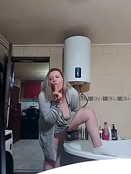 Mommygetnaughty live sex cam