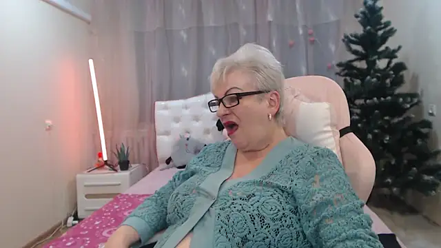 KayleSmoll live sex cam