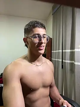 SalvadorFit live sex cam