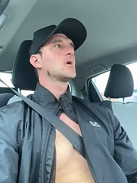 _DownUnderFit_ live sex cam