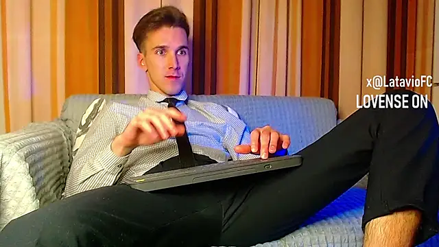 Midnighter_ live sex cam