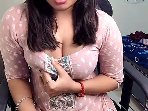 Vaani_09 live sex cam