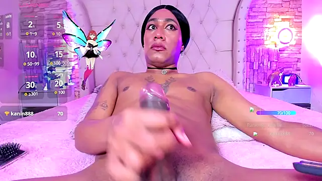 Lucia-Horny24 live sex cam