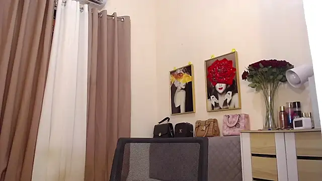 Thelordofcumsmegan live sex cam