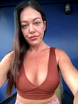 LilliThelo live sex cam