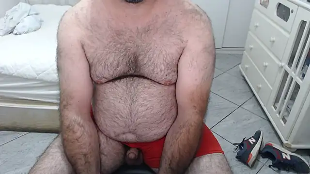 MysterBearMG live sex cam