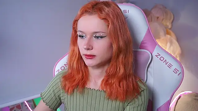 Celeste_eyes0n live sex cam