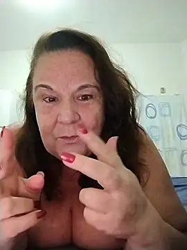 Yaya_Mineira live sex cam