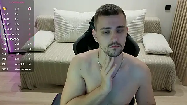 Larstar01 live sex cam