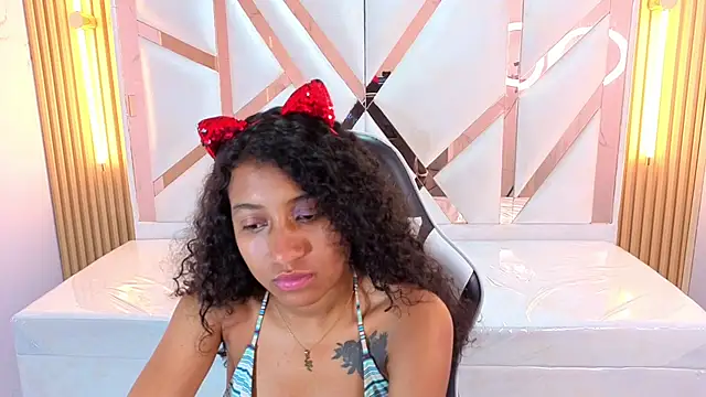 ninadelight_tp's cam snapshot