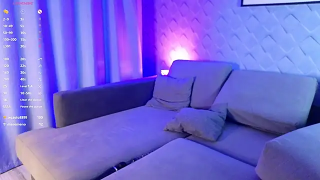 CrimsonBella live sex cam