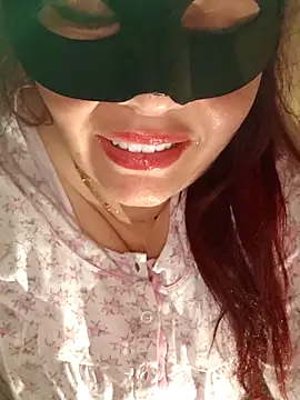 Virginass2000 live sex cam