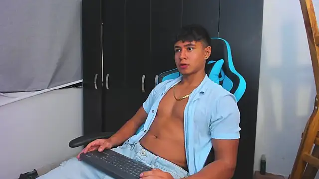 Bray_Kevin live sex cam