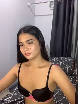 AngelHille live sex cam