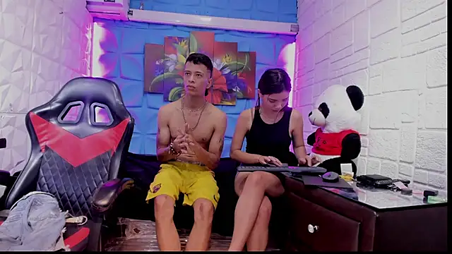 Ashley_James live sex cam