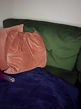 LovelyLucinda's cam snapshot