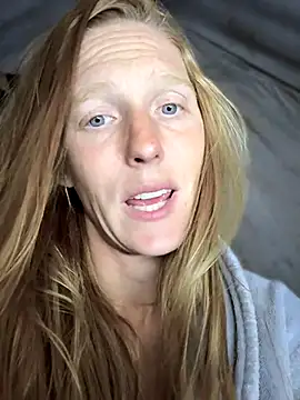 GoldenFlameGoddess live sex cam