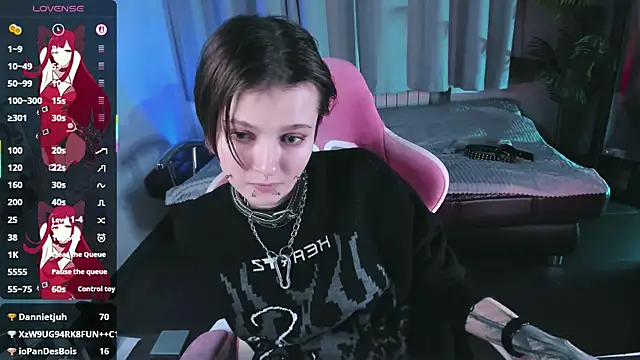 MiraVelle's cam snapshot