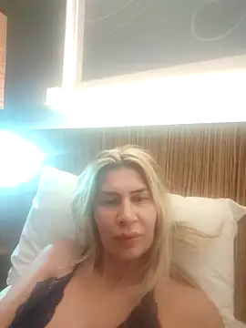 NaughtyClaudia_'s web cam