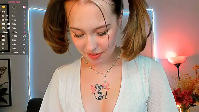 LanaRoselle live sex cam