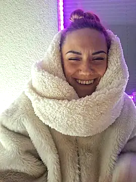 SlimBellaa's cam snapshot