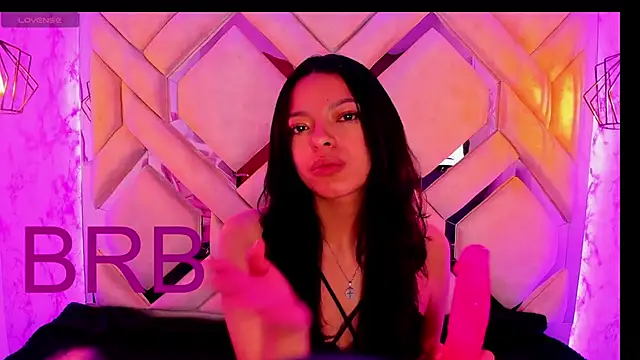 Yanna_pink's cam snapshot