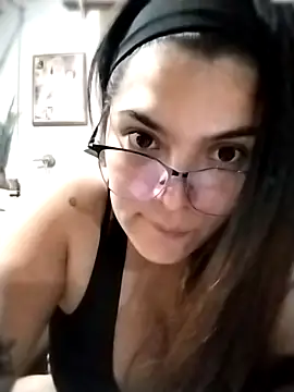 YouladyVidal's cam snapshot