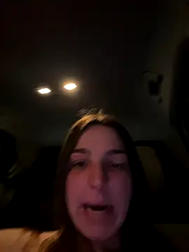 DoriDeluxe66 live sex cam