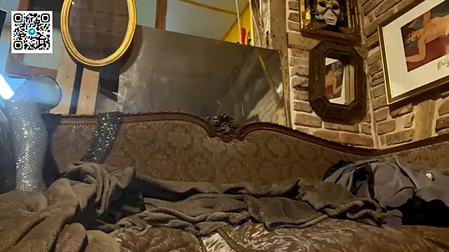 Lapussia's cam snapshot