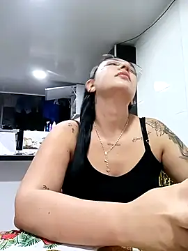 You-kitty2025 live sex cam